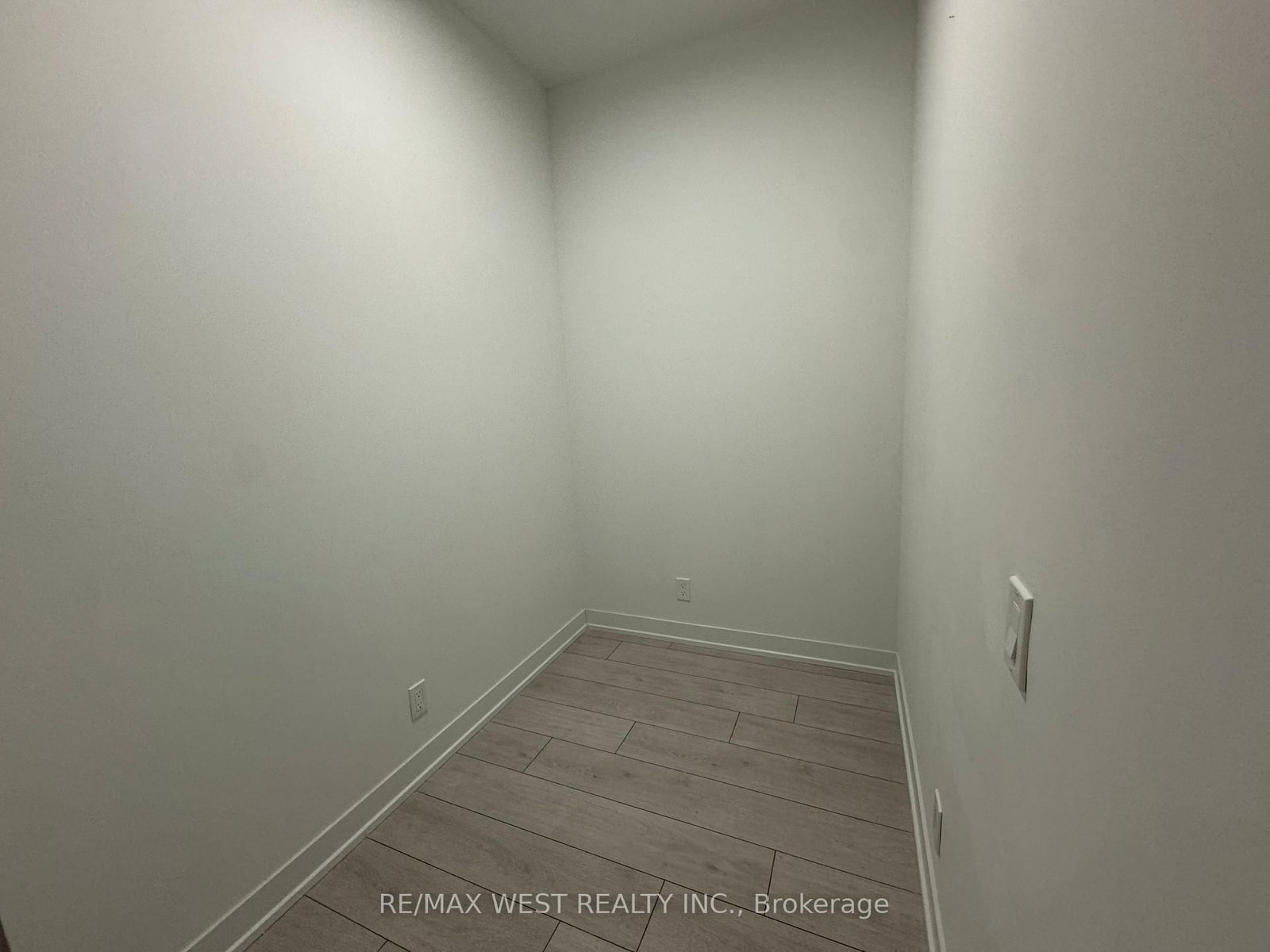 39 Mary Street • #1210 • Barrie, ON photo 9