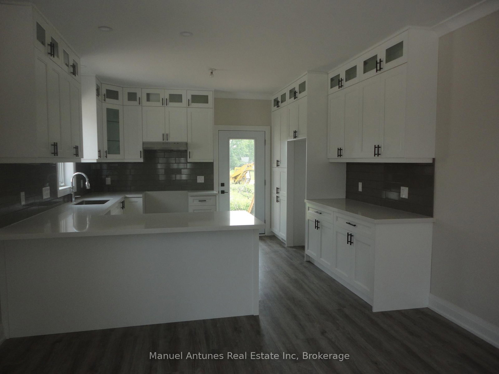 4 Joanne Crescent • Wasaga Beach, ON photo 12