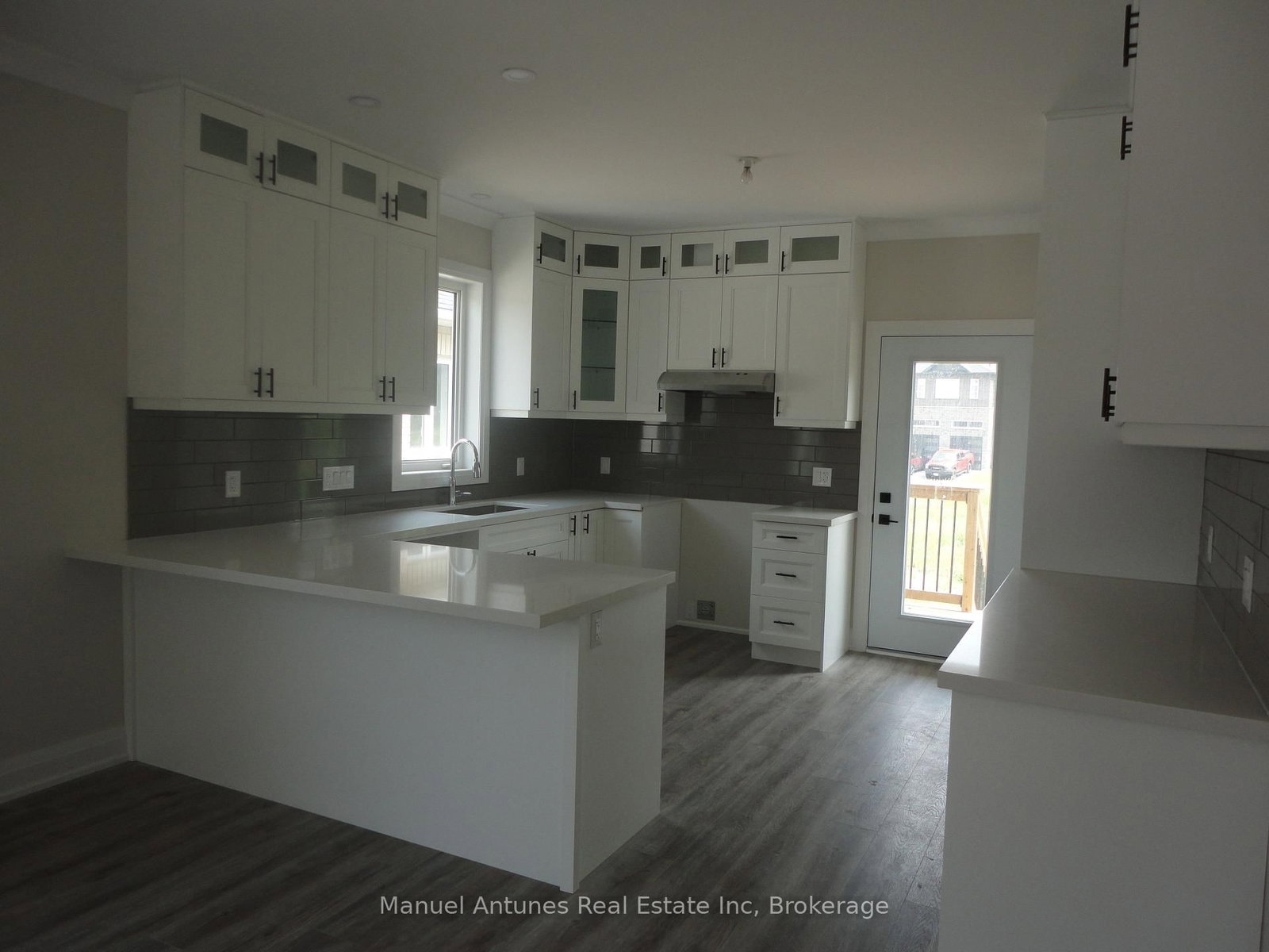 4 Joanne Crescent • Wasaga Beach, ON photo 13