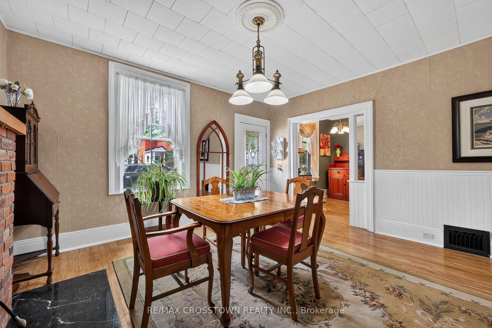 6 Eplett Street • Severn, ON photo 9