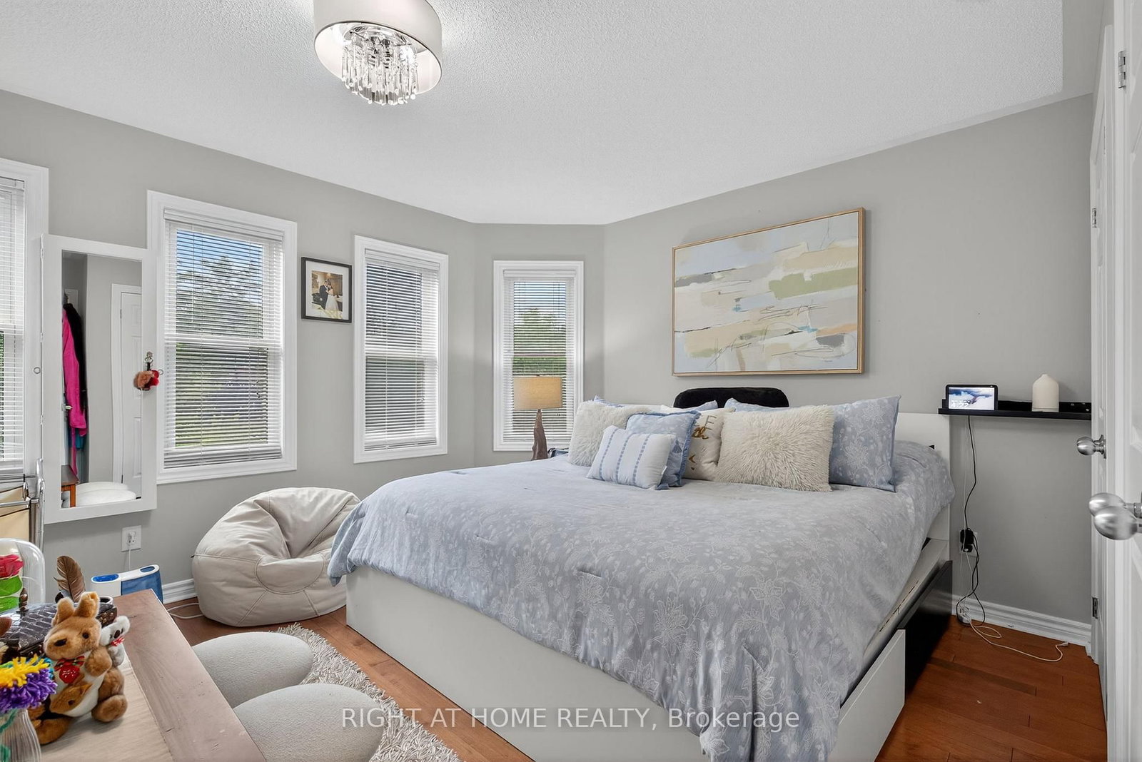 3 Player Drive • Barrie, ON photo 16