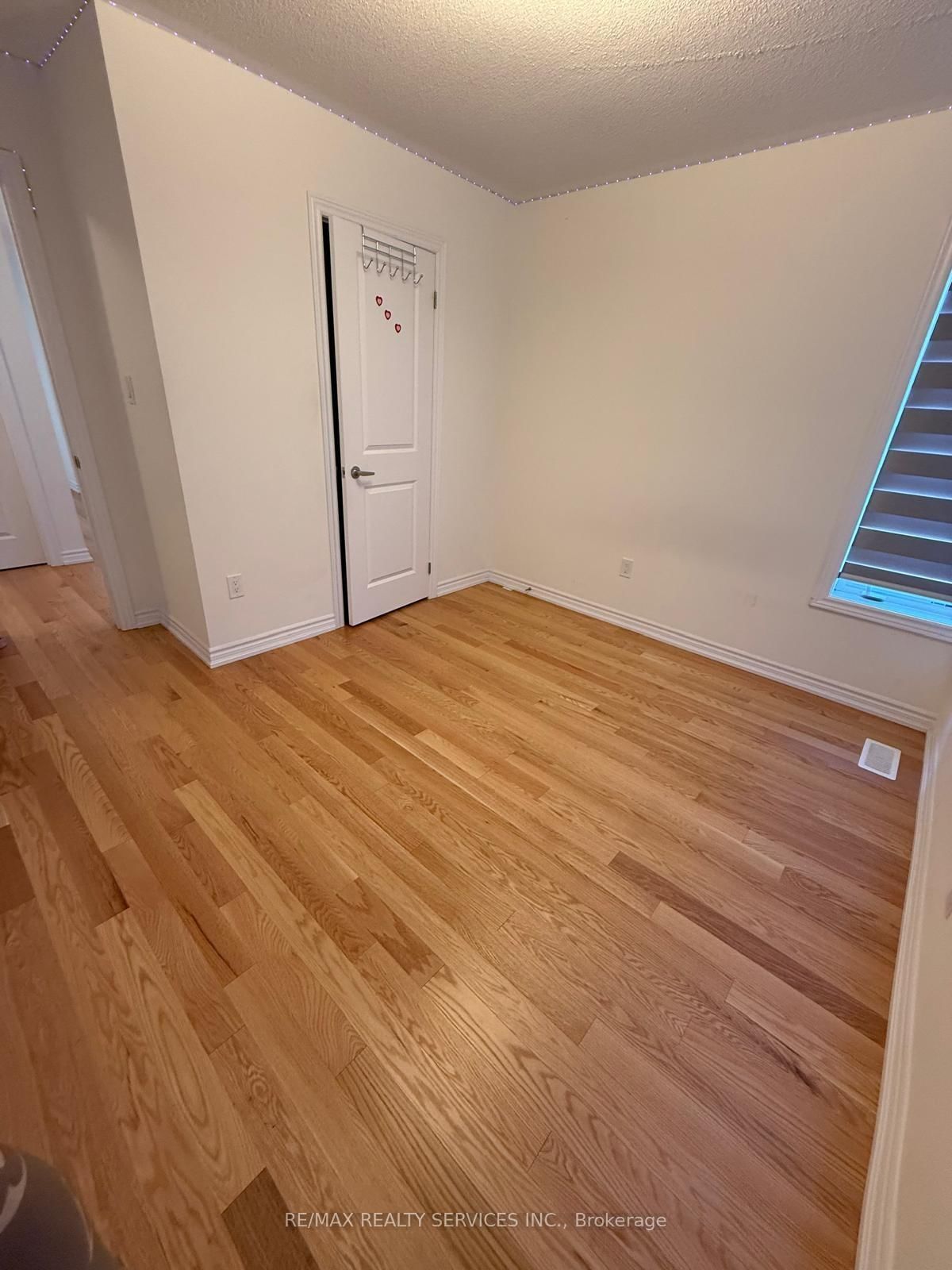 39 Prudhoe Terrace • Barrie, ON photo 19