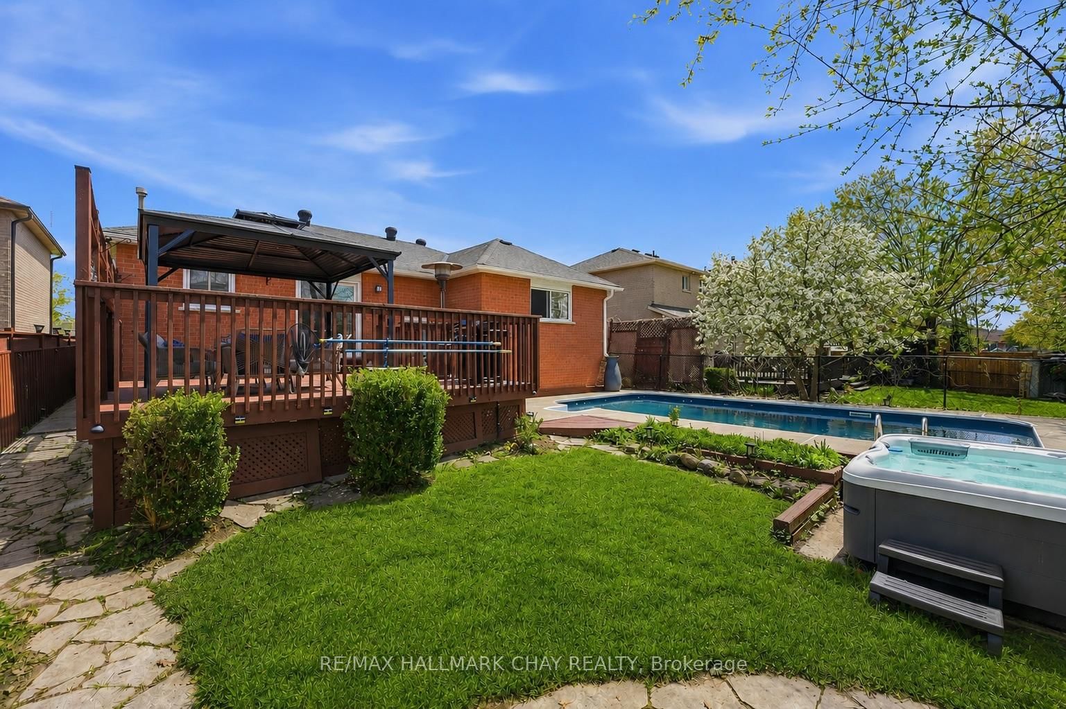 117 Brown Street • Barrie, ON photo 4