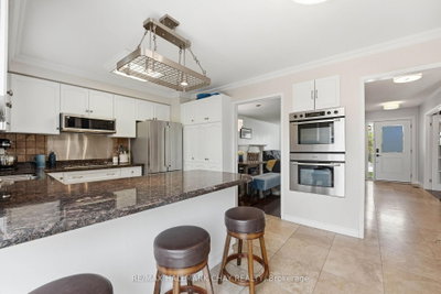 117 Brown Street • Barrie, ON photo 9