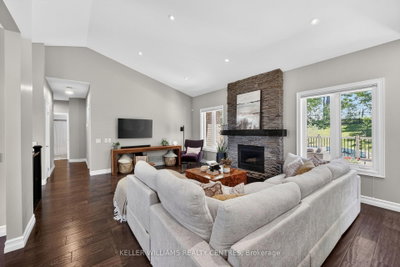50 Glenhuron Drive • Springwater, ON photo 5