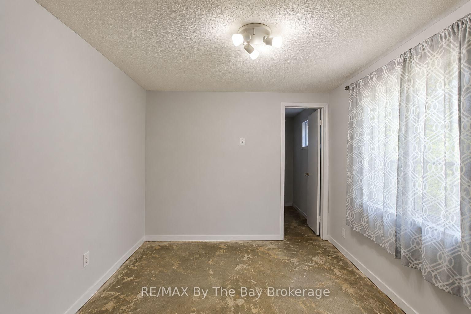 103 Sunnidale Road S • Wasaga Beach, ON photo 22