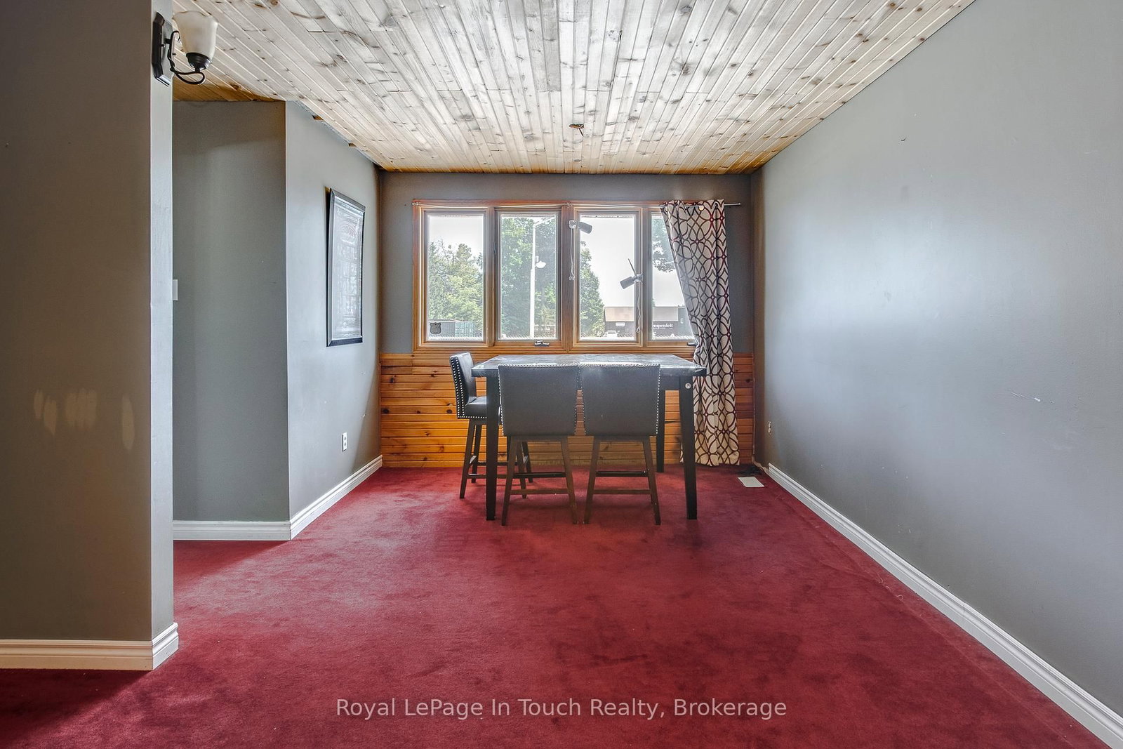 740 E Balm Beach Road • Midland, ON photo 16