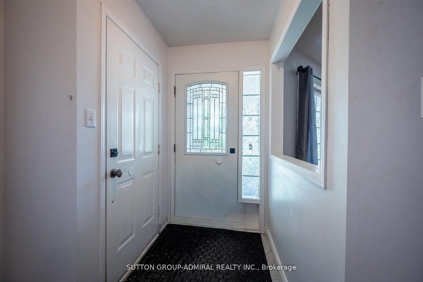 120 Widgeon Street • Barrie, ON photo 4