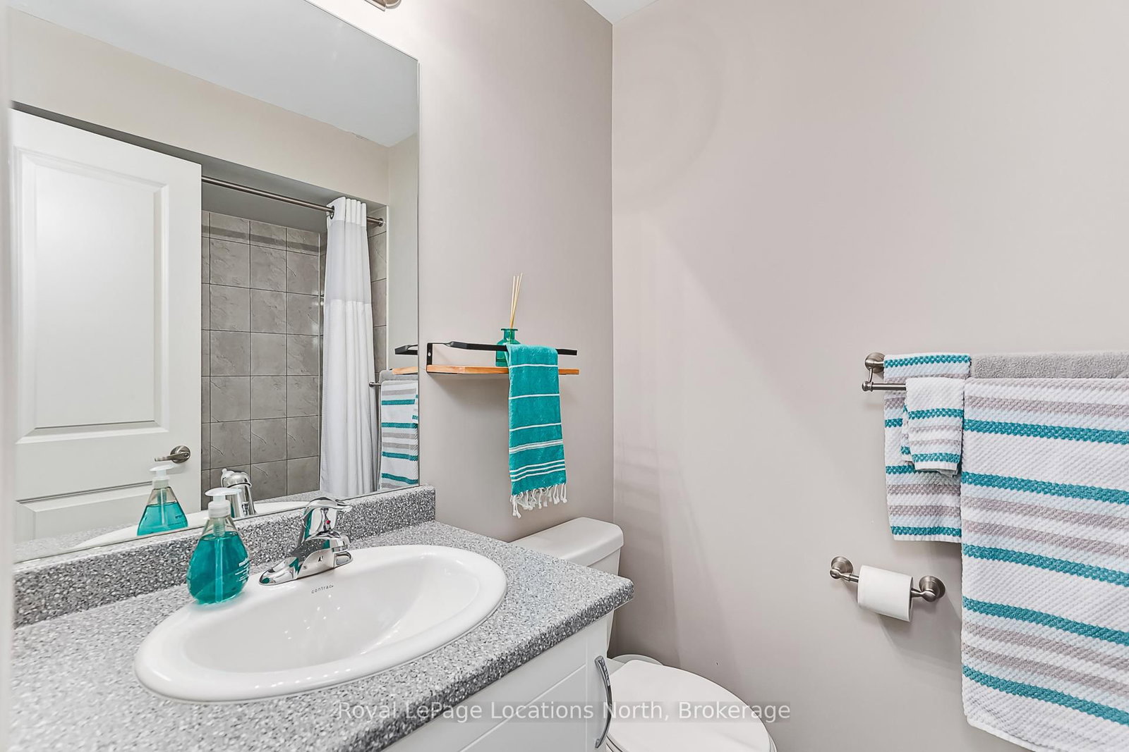 16 Greaves Avenue • Collingwood, ON photo 23