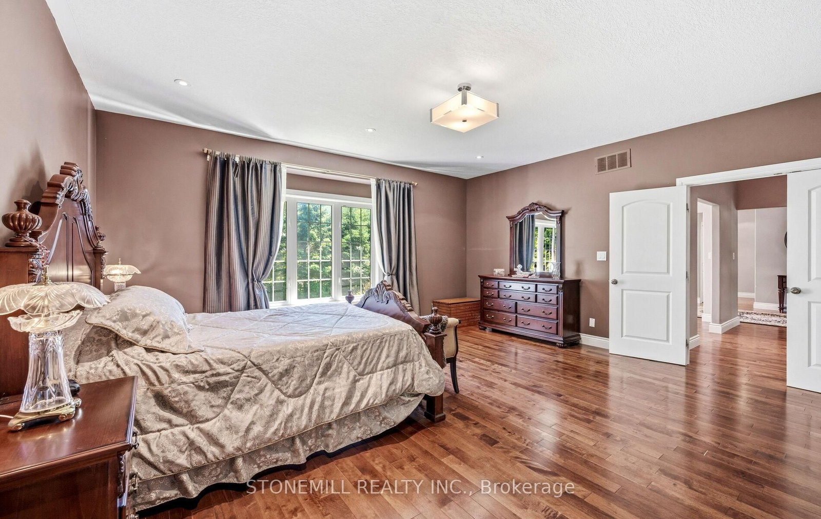 868 Eastdale Drive • Wasaga Beach, ON photo 18