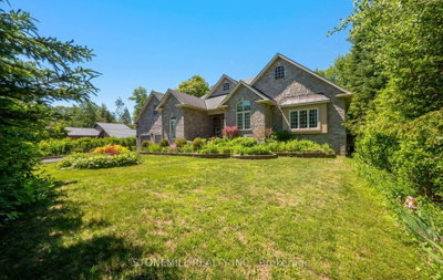 868 Eastdale Drive • Wasaga Beach, ON photo 2