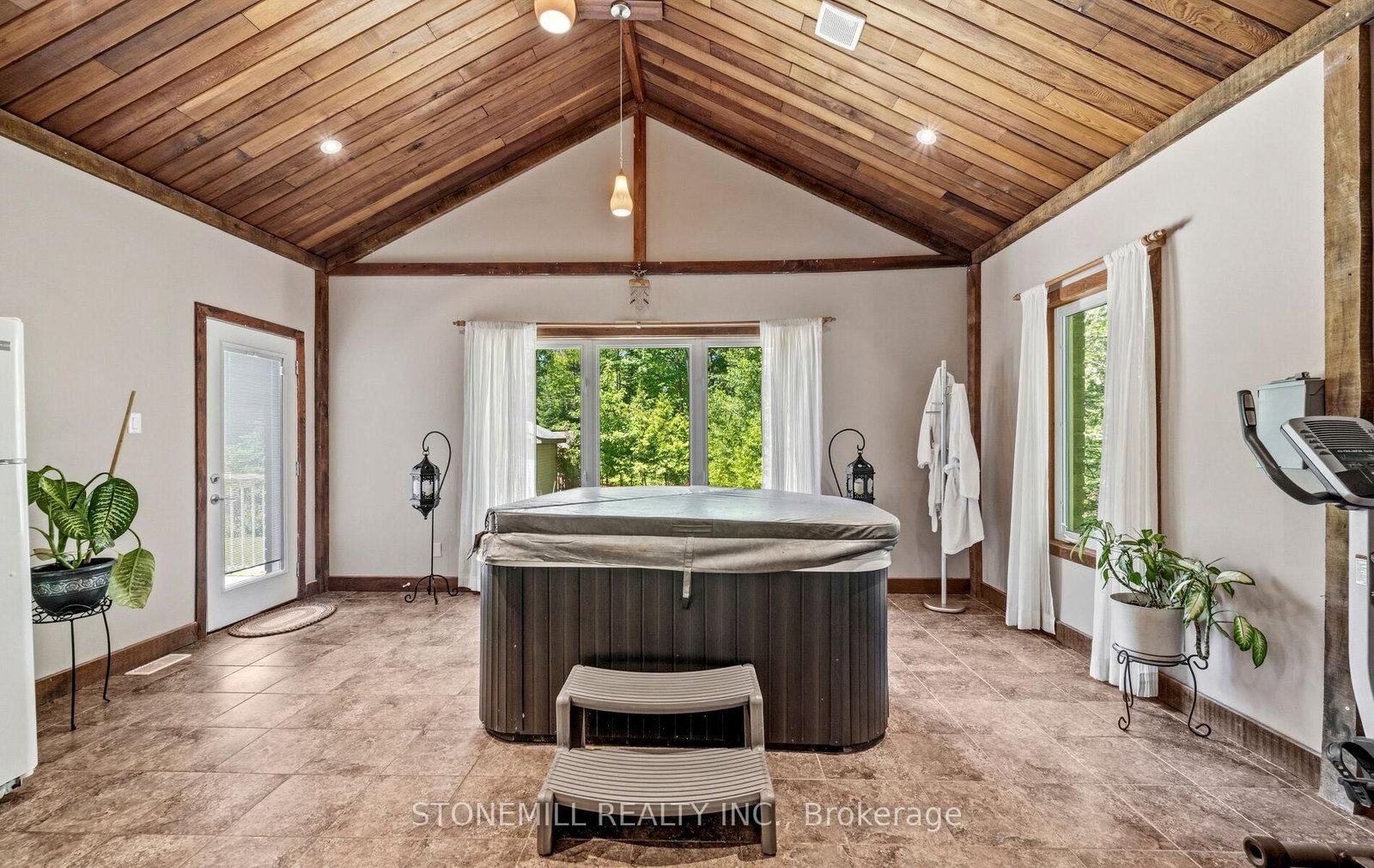 868 Eastdale Drive • Wasaga Beach, ON photo 21