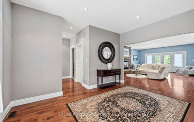 868 Eastdale Drive • Wasaga Beach, ON photo 6