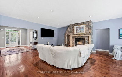 868 Eastdale Drive • Wasaga Beach, ON photo 9