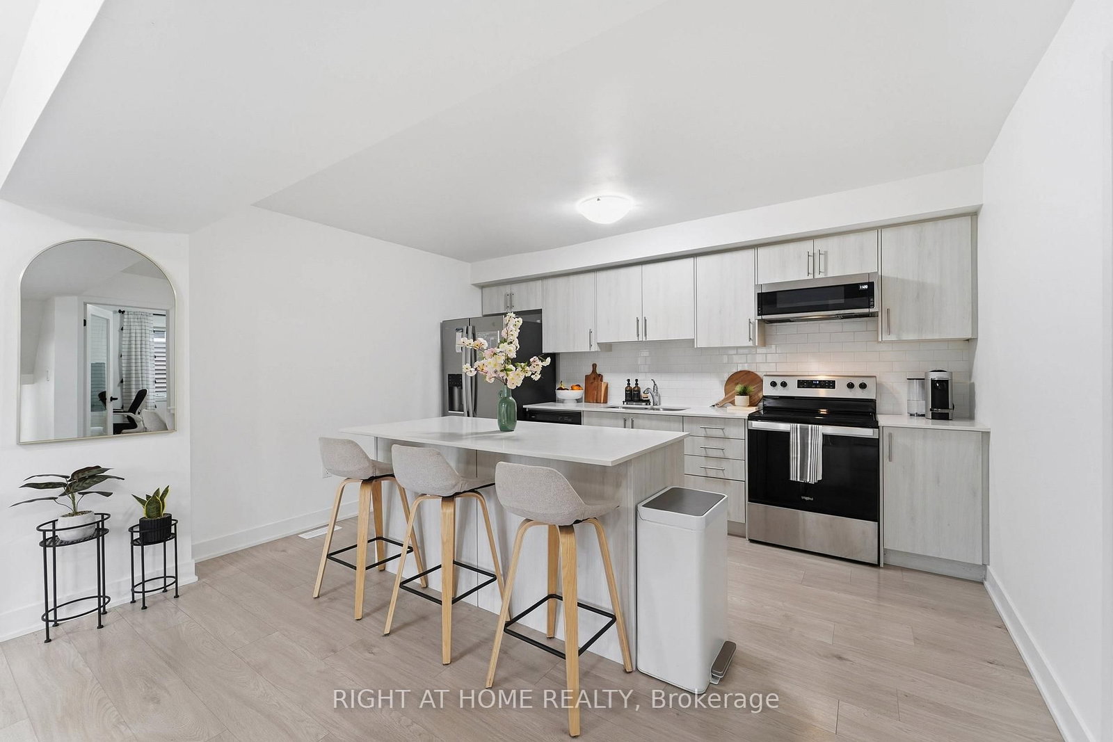 50 Hay Lane • Barrie, ON photo 10