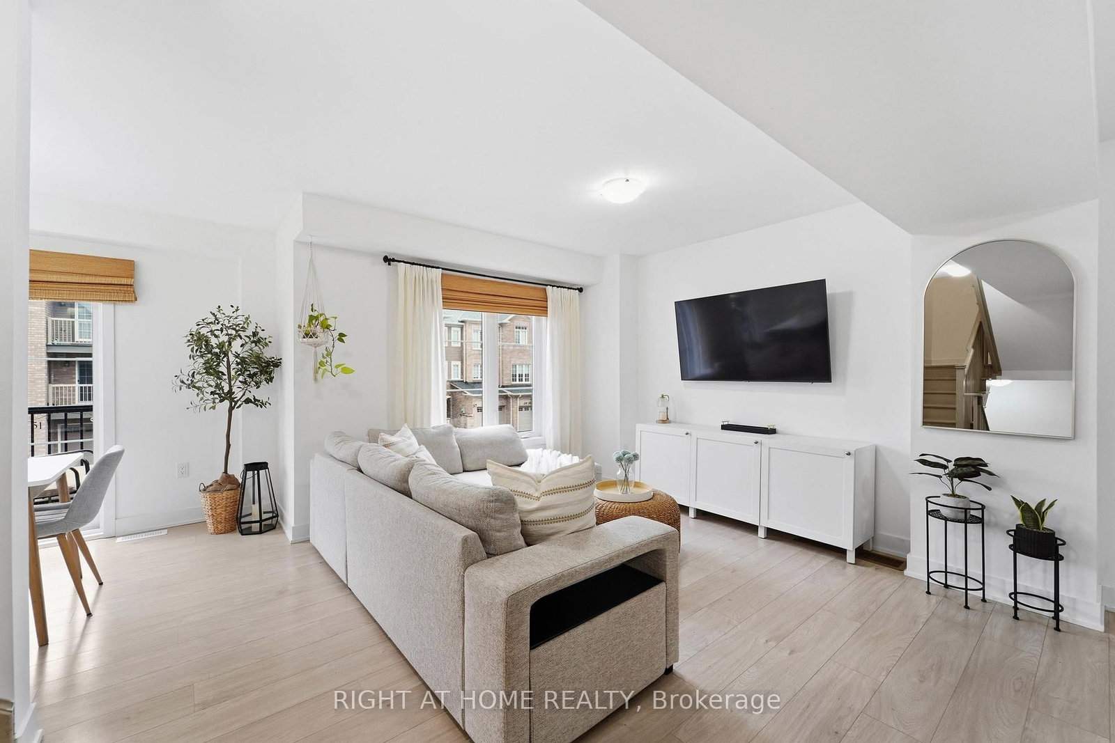 50 Hay Lane • Barrie, ON photo 12