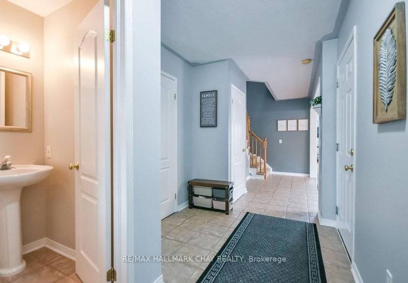 37 Julia Crescent