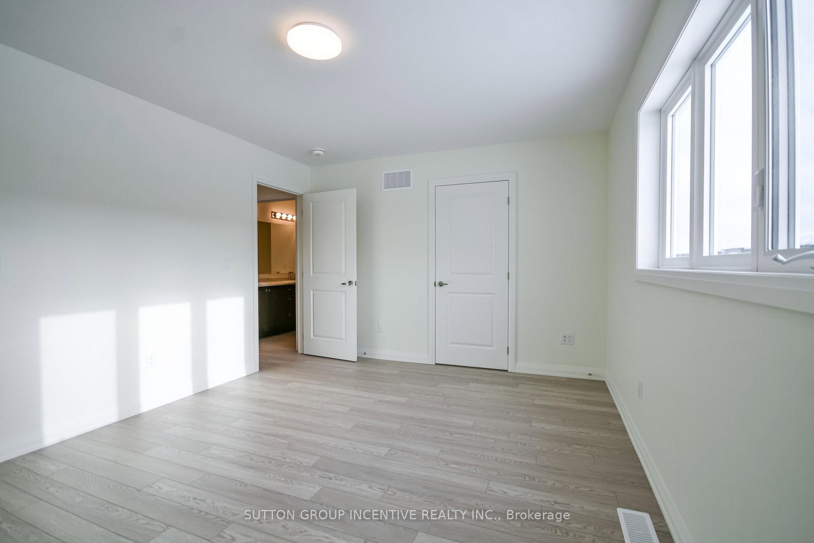 45 Harold Avenue • Severn, ON photo 39