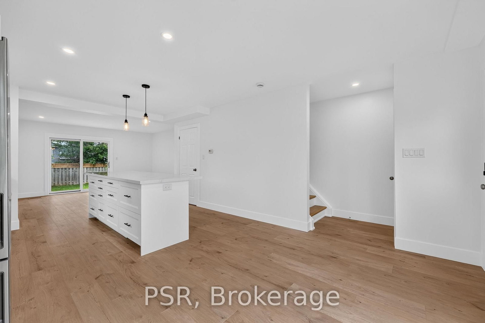 506 Tenth Street • Collingwood, ON photo 8