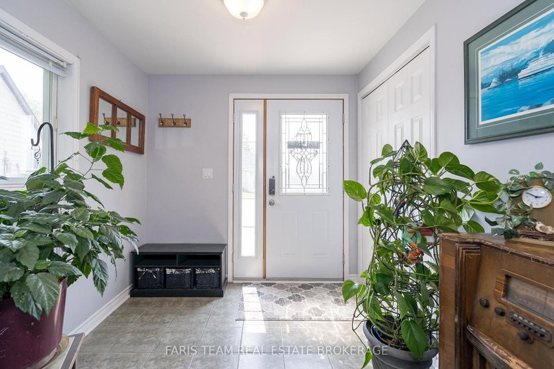 5632 Penetanguishene Rd photo 5