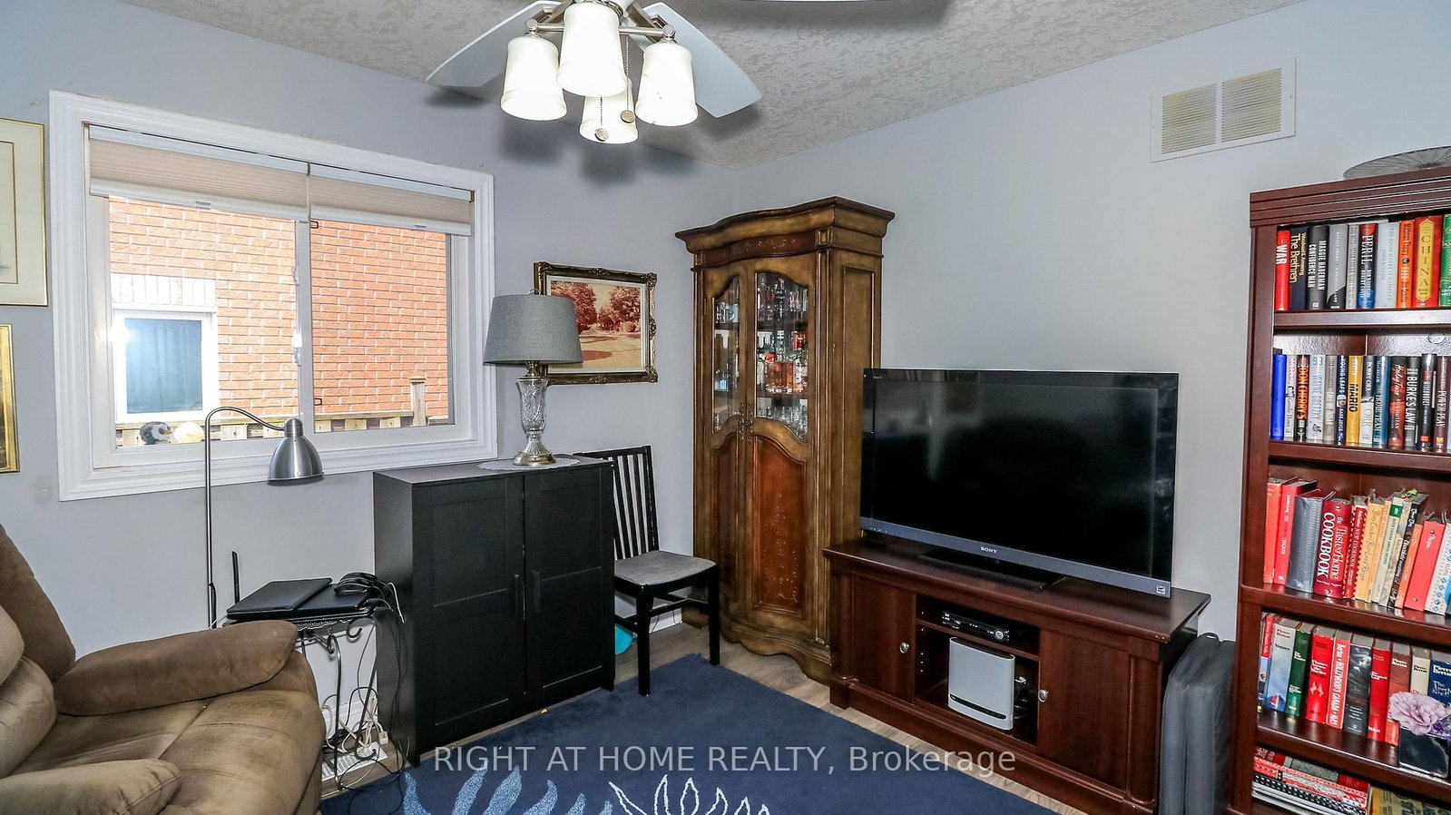 36 Benjamin Lane • Barrie, ON photo 35