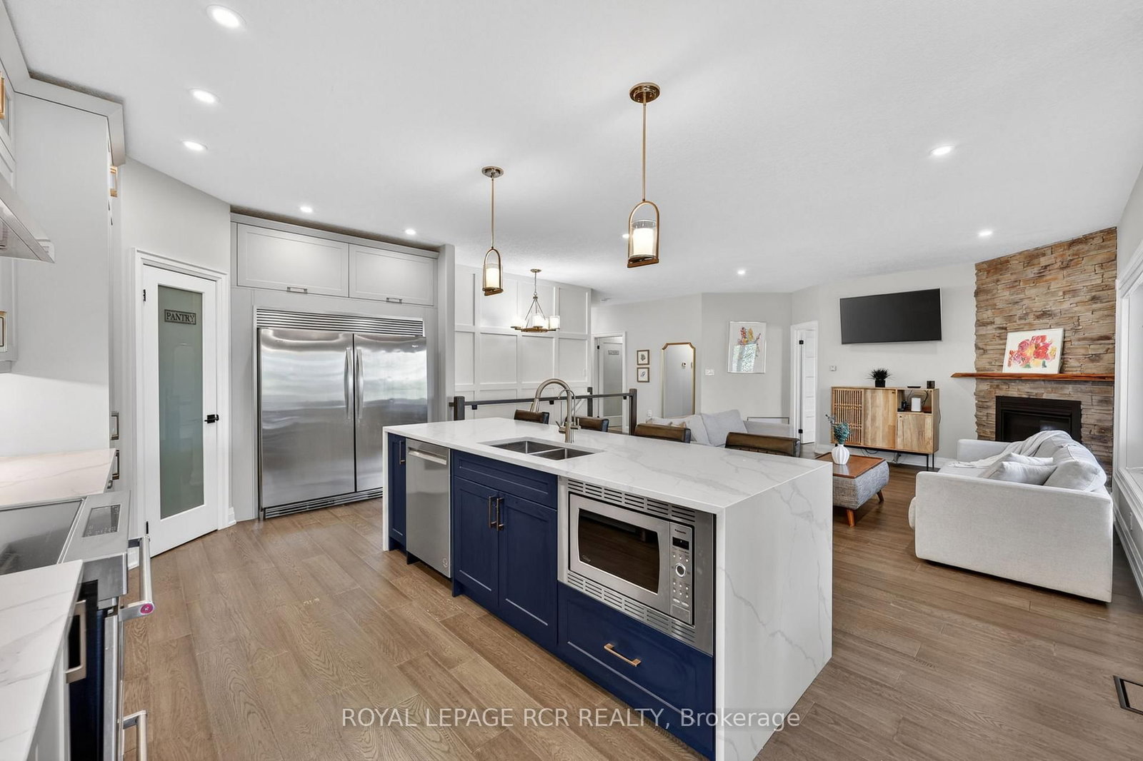 78 Glenhuron Drive • Springwater, ON photo 8