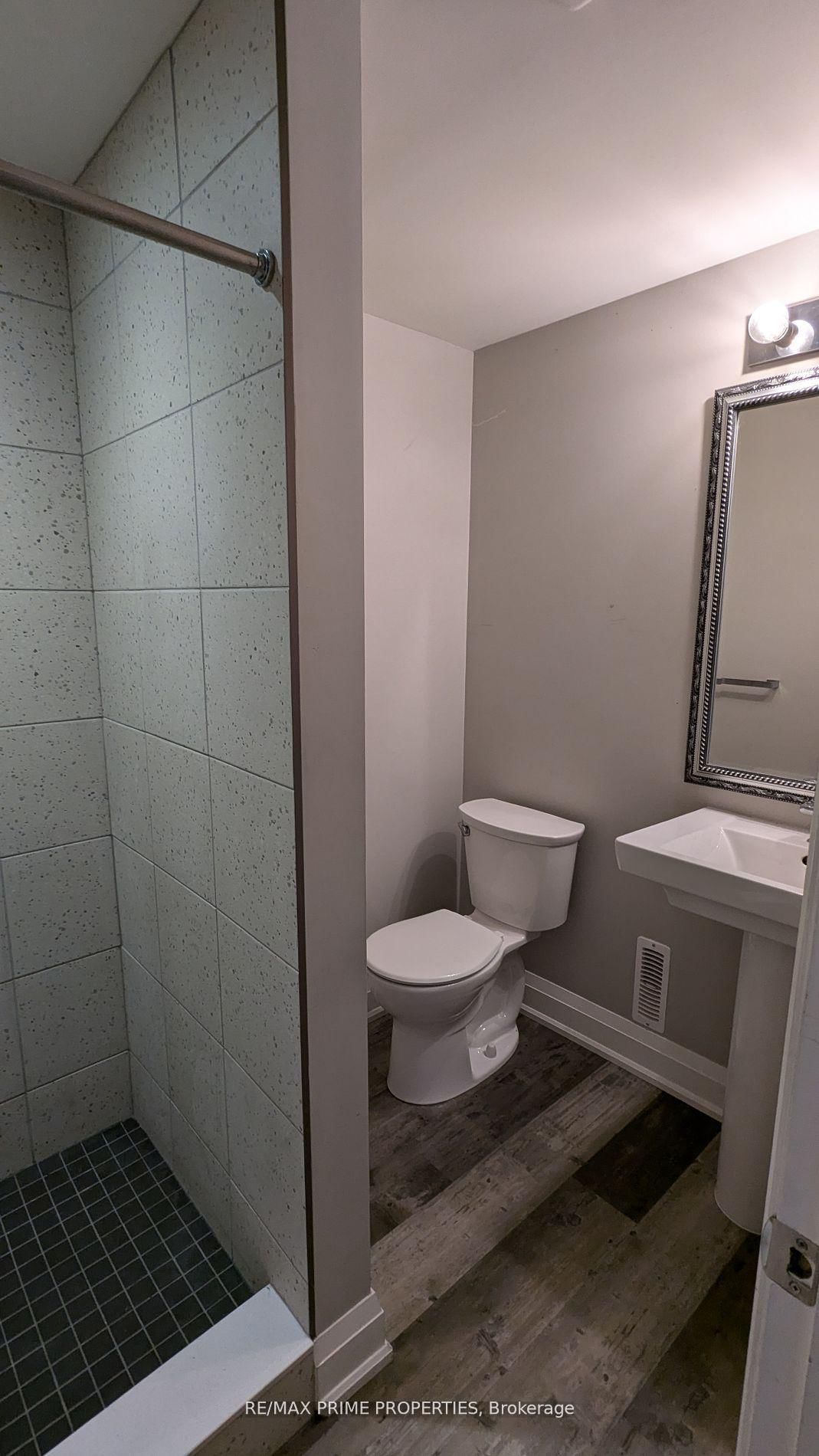 88C Clapperton Street • Barrie, ON photo 20