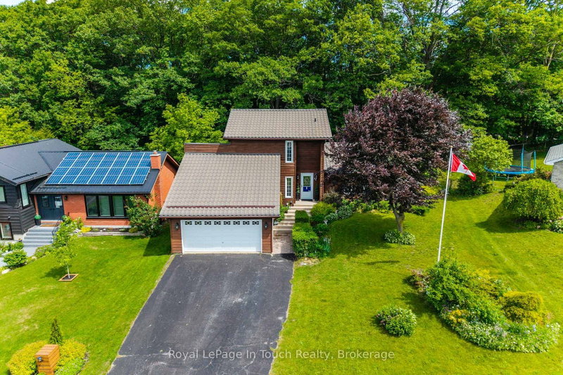 13 Hallen Drive