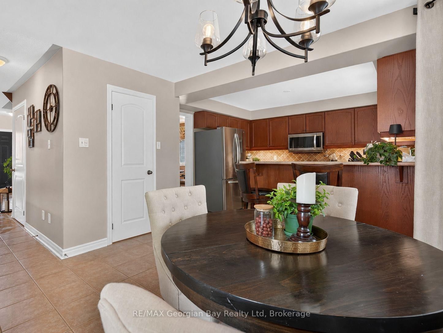 400 Keller Drive • Midland, ON photo 11