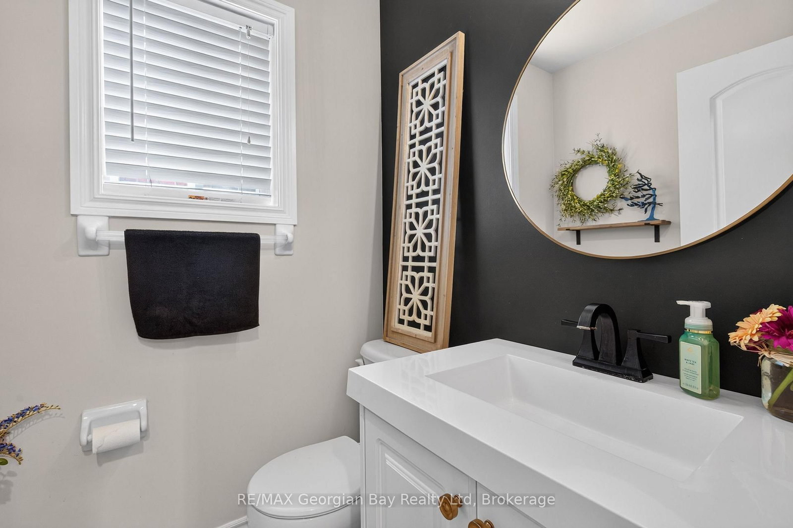 400 Keller Drive • Midland, ON photo 16
