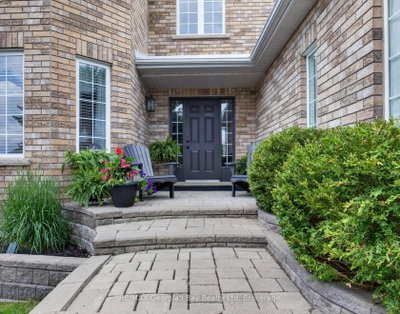 400 Keller Drive • Midland, ON photo 2