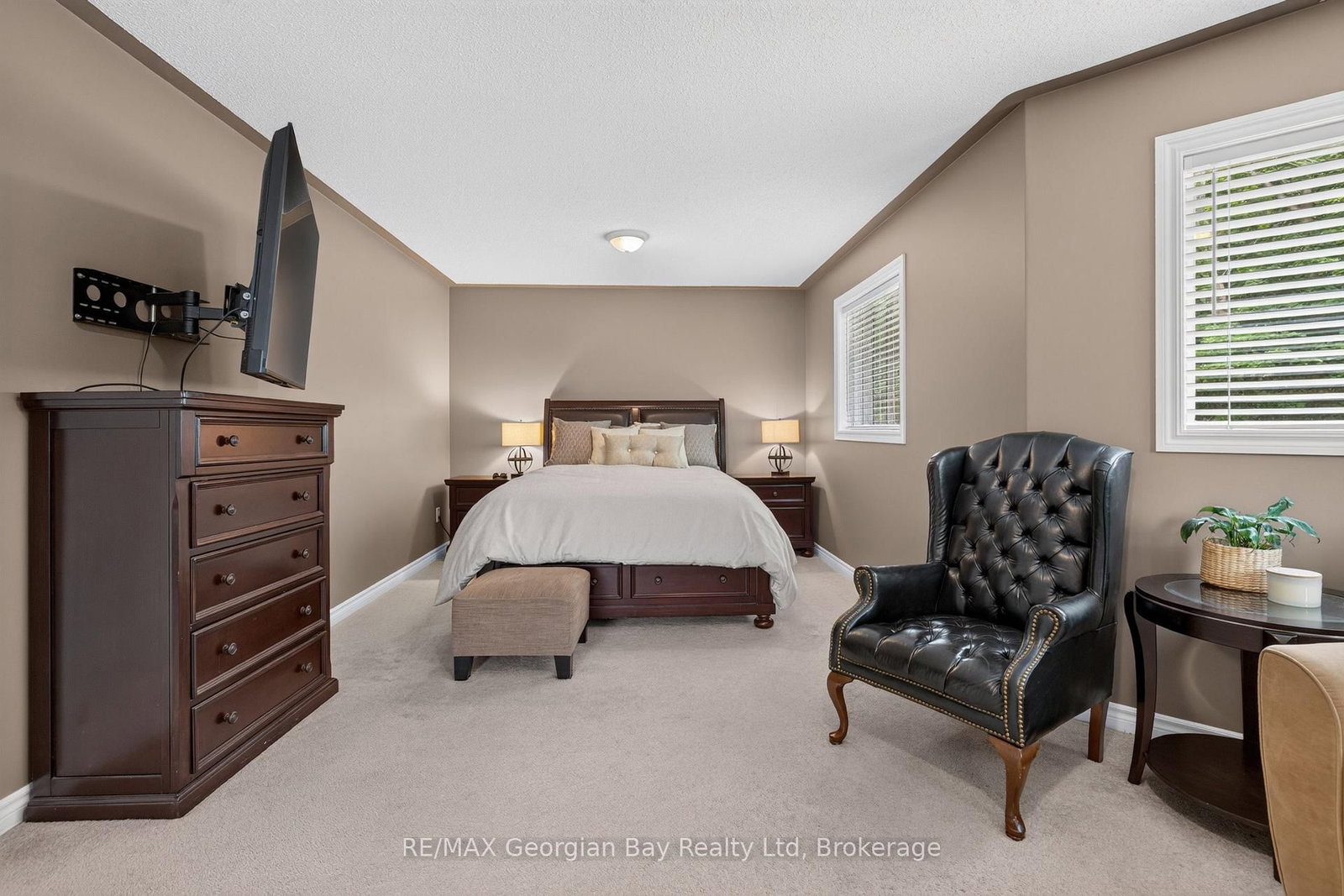 400 Keller Drive • Midland, ON photo 20