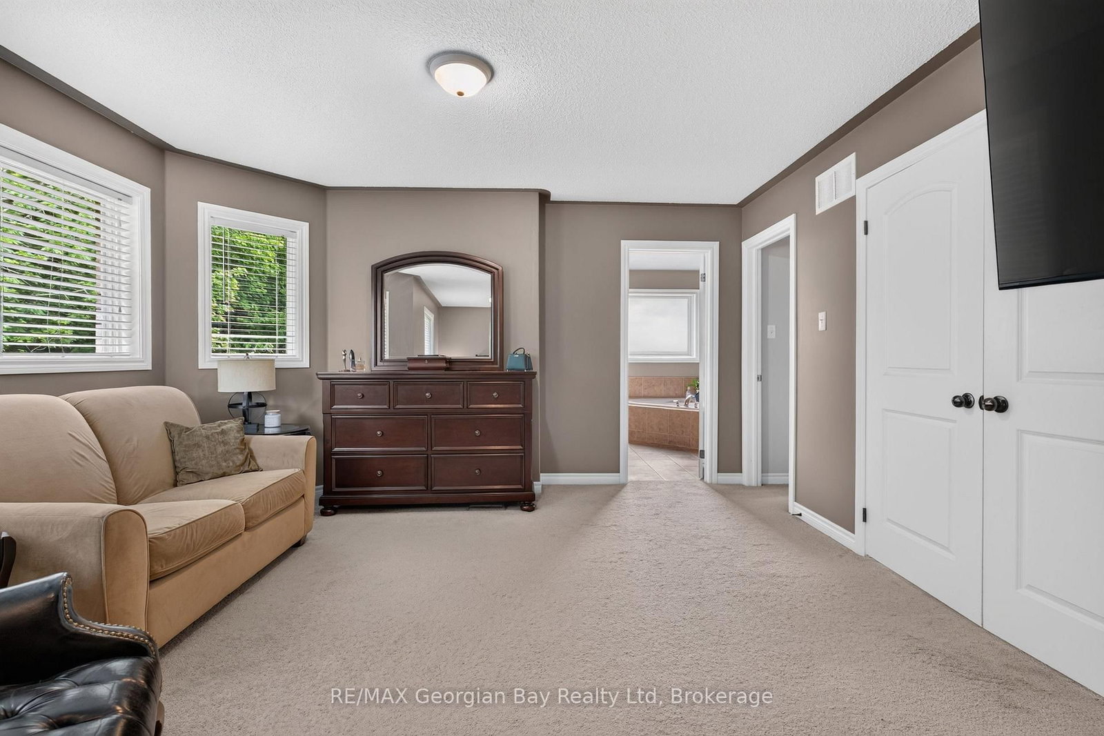 400 Keller Drive • Midland, ON photo 21