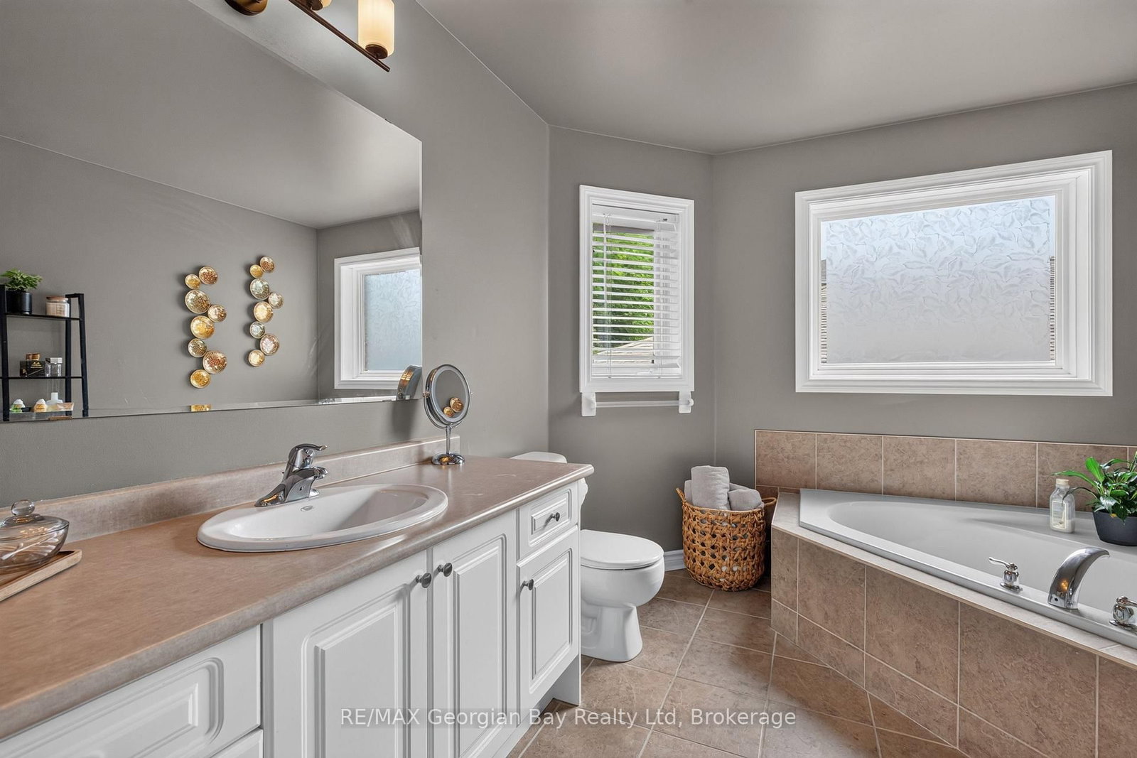 400 Keller Drive • Midland, ON photo 22