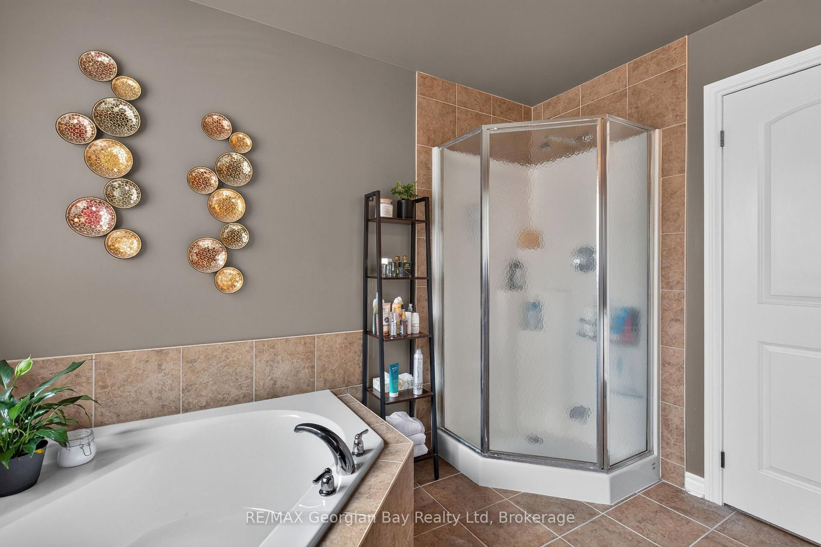 400 Keller Drive • Midland, ON photo 23