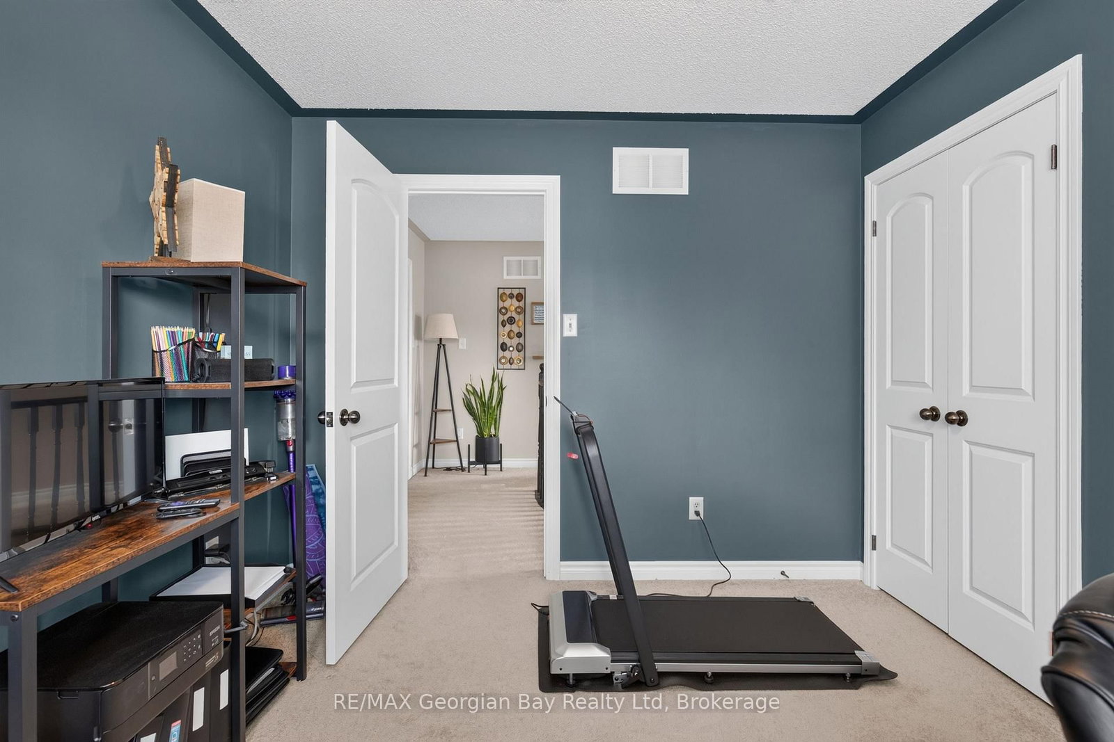400 Keller Drive • Midland, ON photo 25