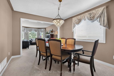 400 Keller Drive • Midland, ON photo 6