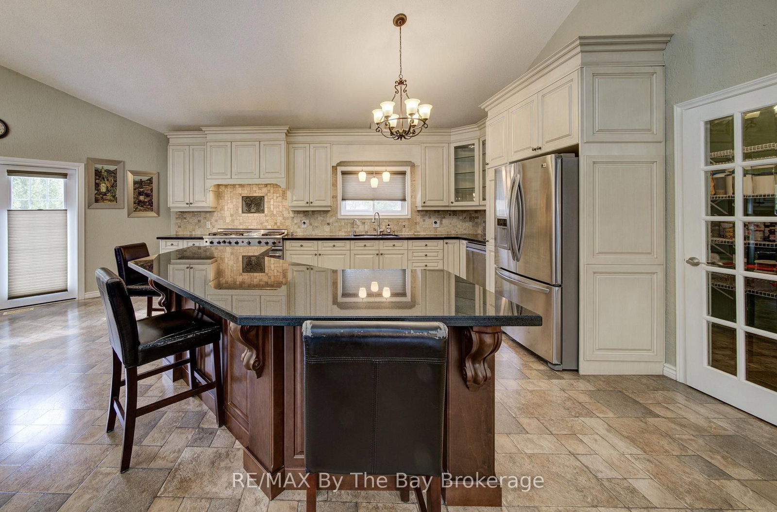 32 Bridlewood Crescent • Wasaga Beach, ON photo 14