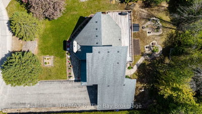 32 Bridlewood Crescent • Wasaga Beach, ON photo 4