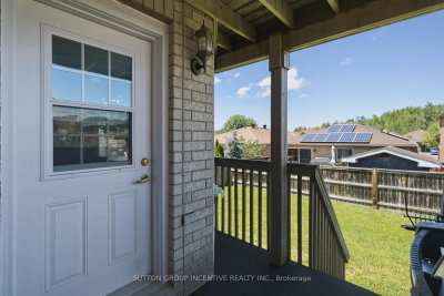 70 Shalom Way • Barrie, ON photo 6