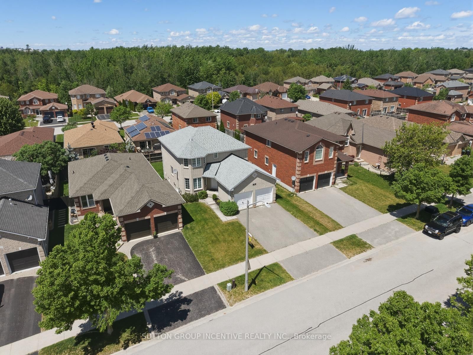 70 Shalom Way • Barrie, ON photo 8