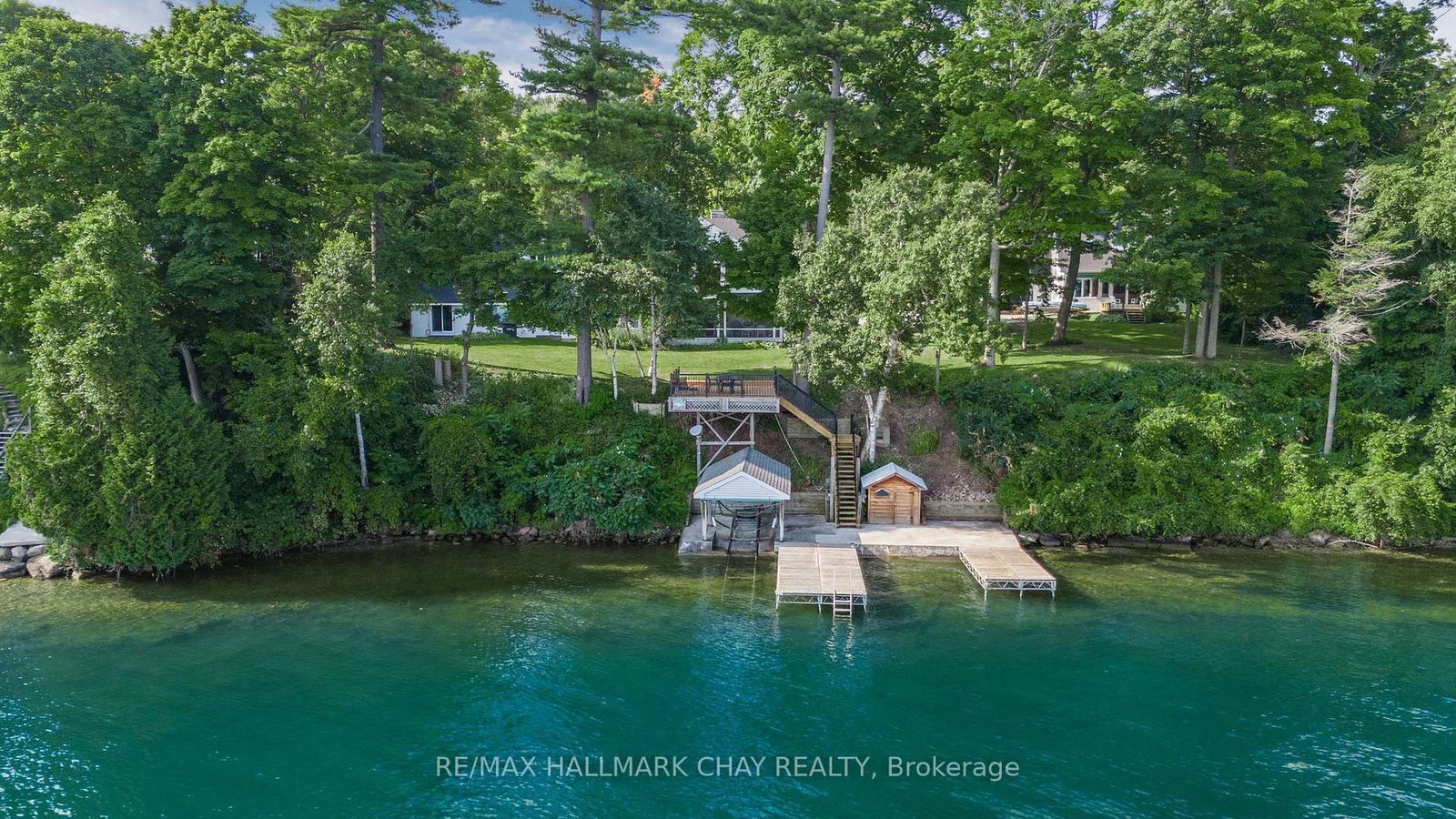 209 Bay Street • Oro-Medonte, ON photo 1