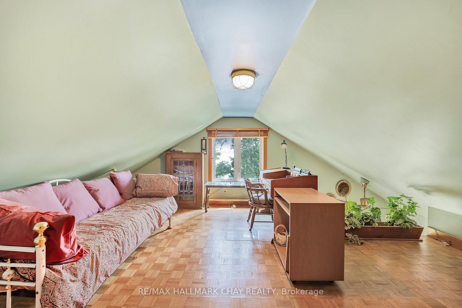 209 Bay Street • Oro-Medonte, ON photo 24