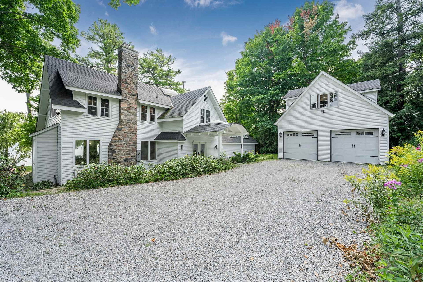 209 Bay Street • Oro-Medonte, ON photo 4