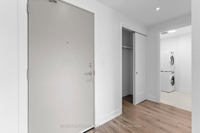 621 - 185 Dunlop Street E