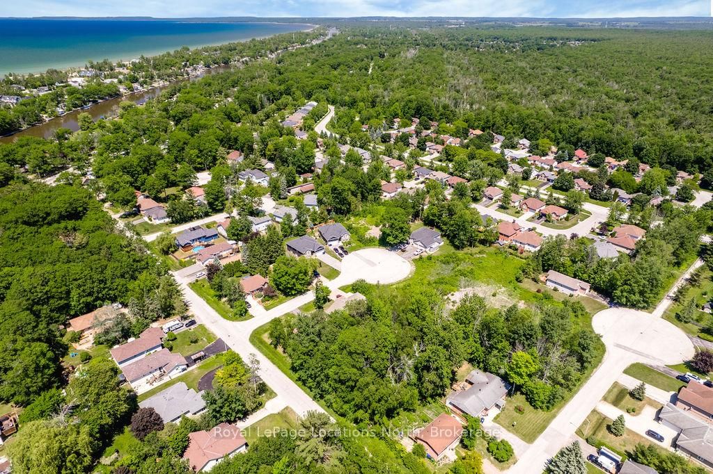 79 Smallman Drive • Wasaga Beach, ON photo 5