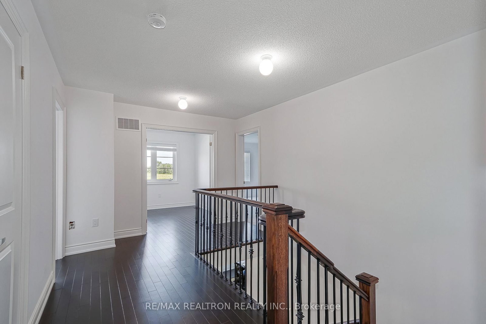 19 Middleton Drive • Wasaga Beach, ON photo 14