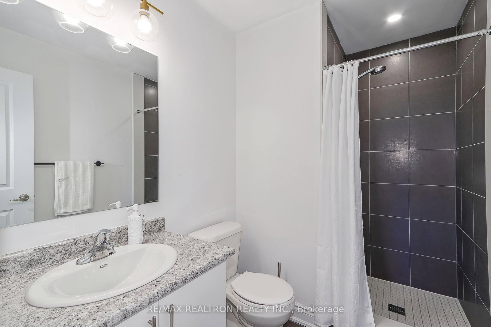 19 Middleton Drive • Wasaga Beach, ON photo 27