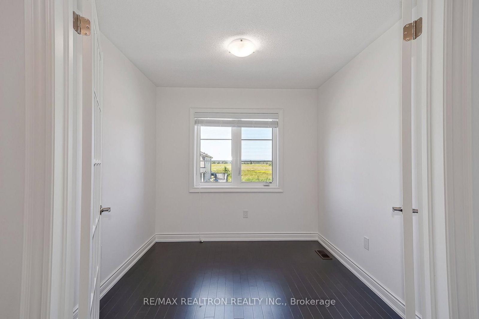 19 Middleton Drive • Wasaga Beach, ON photo 28