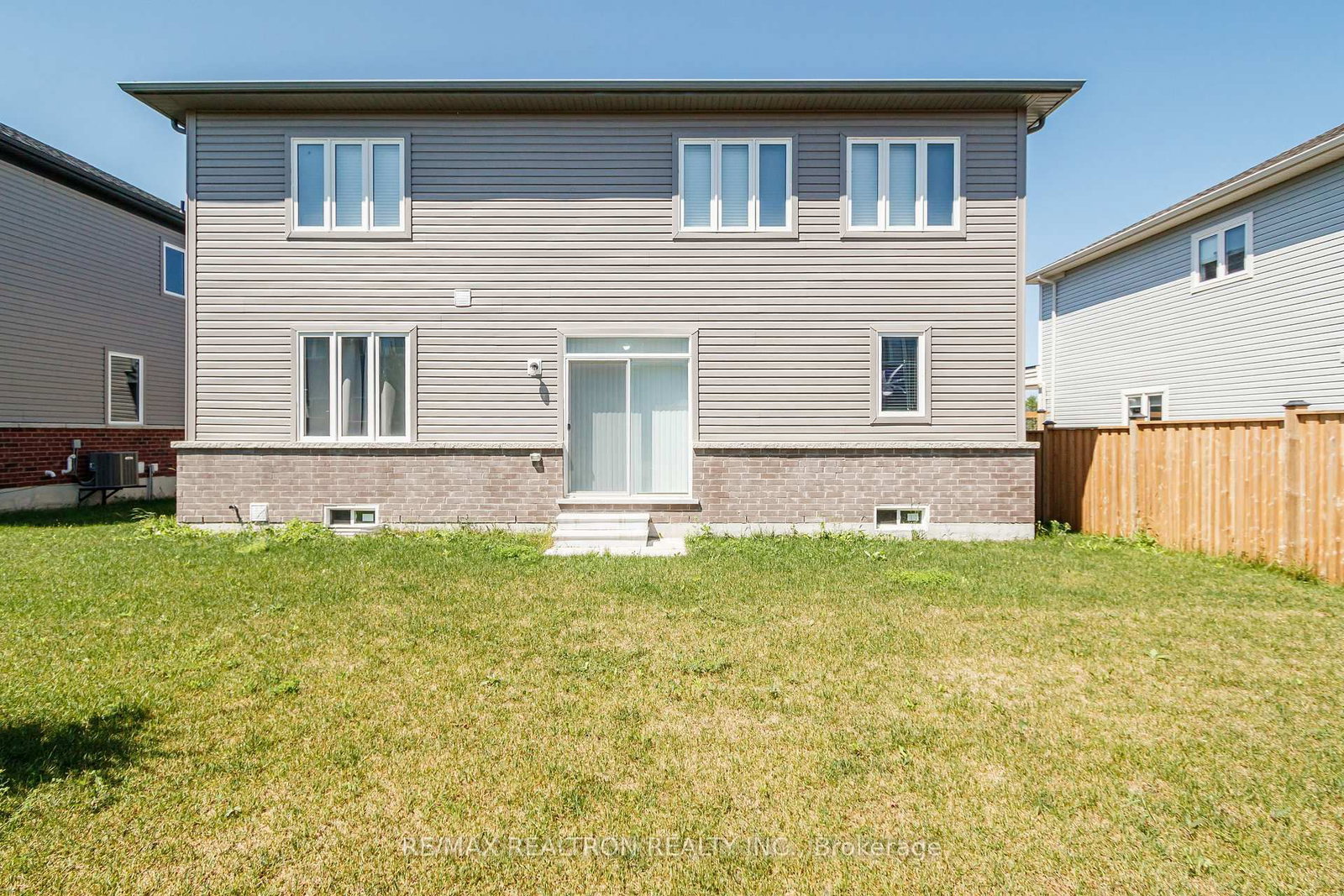 19 Middleton Drive • Wasaga Beach, ON photo 32